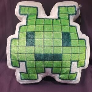 ☆FAO Schwarz Retro Pixel Alien Toy Plush NEW☆